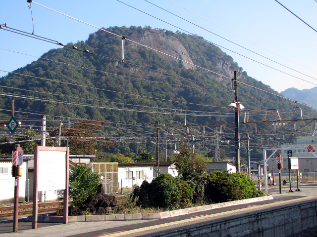 岩殿山